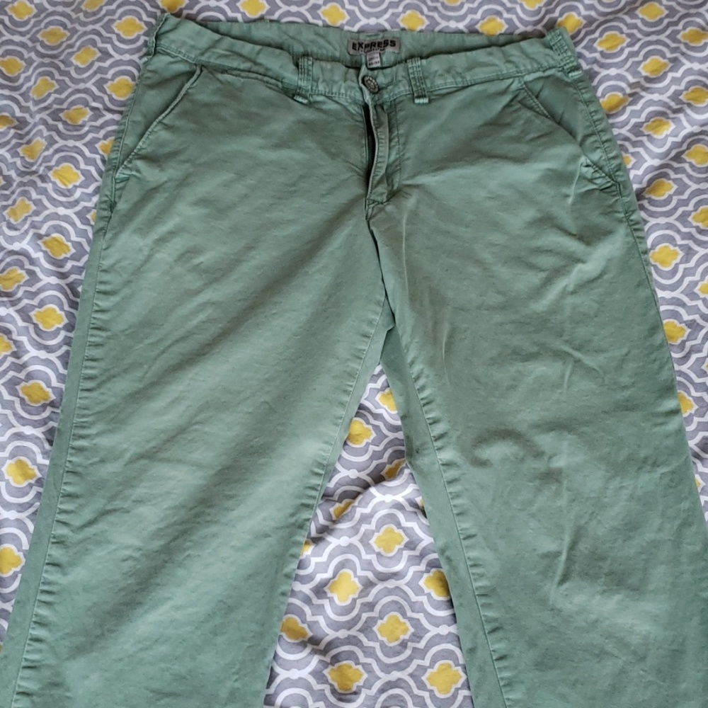 Chinos